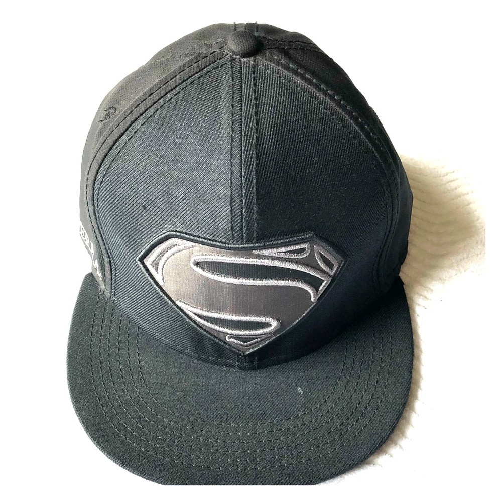 DC Comics Superman SnapBack